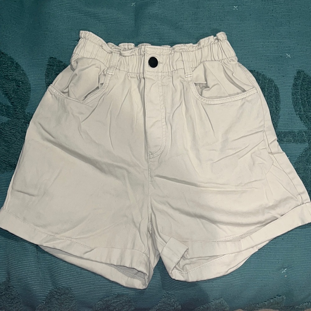 H&M paper bag dress shorts